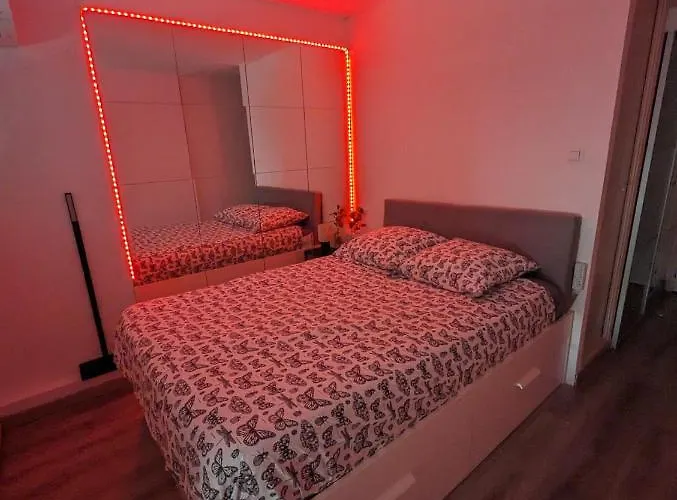 Avec Terrasse Heliopolis アパート アグド