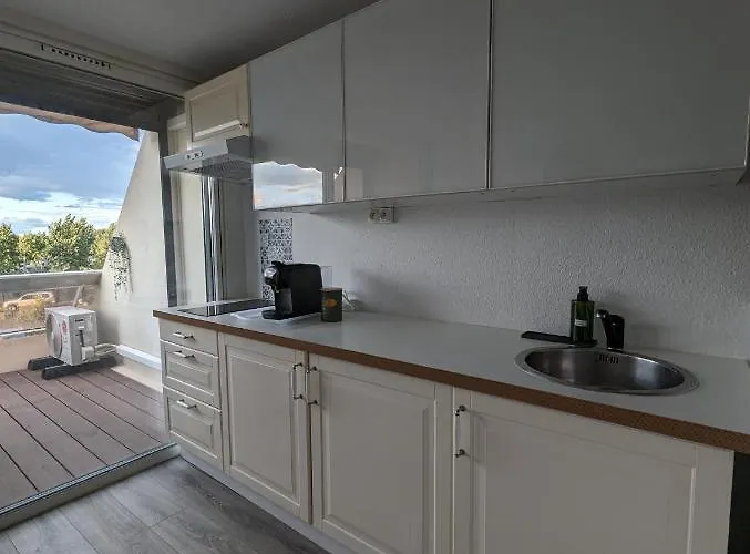 Avec Terrasse Heliopolis 阿格德